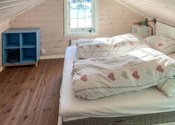5 Bedroom Gorgeous In * Sjusjoen